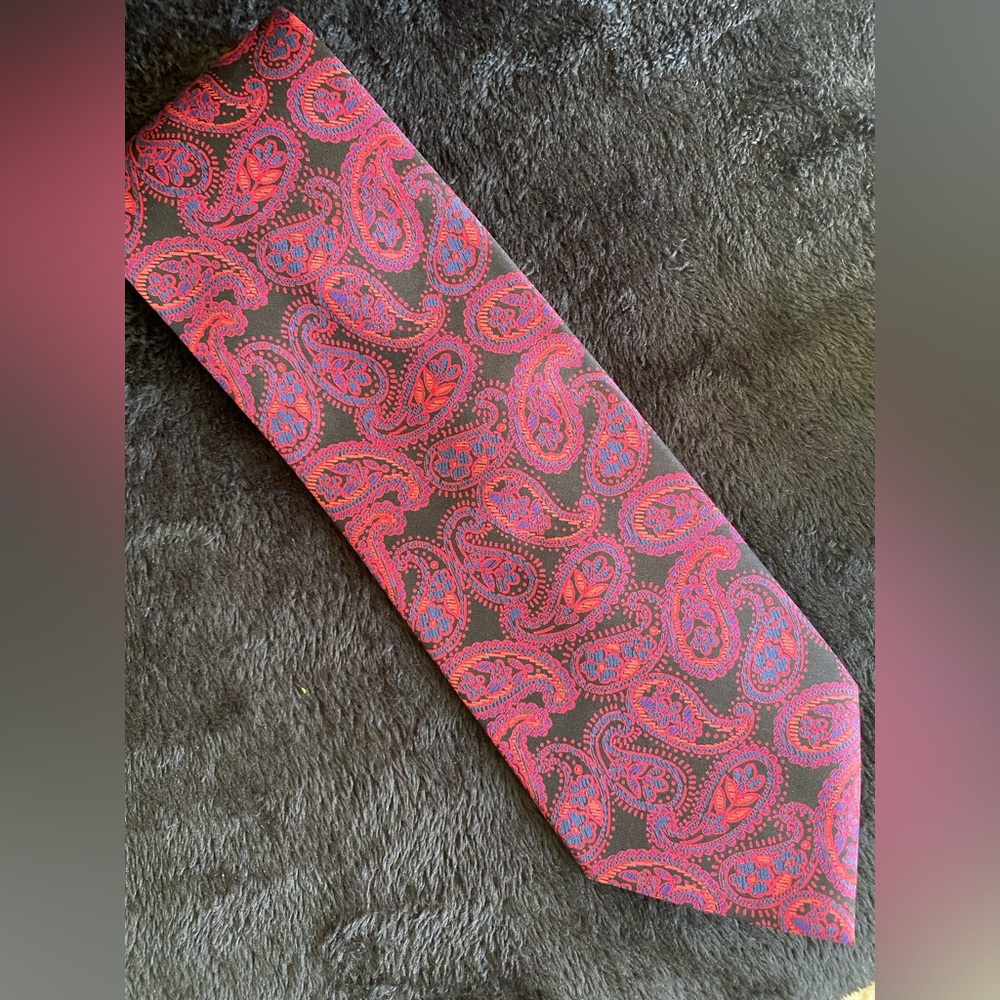 Vintage Shinawatra Silk Tie